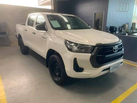 TOYOTA HILUX 2.8 D-4D TURBO DIESEL CD POWER PACK 4X4 AUTOMÁTICO TOYOTA HILUX 2.8 D-4D TURBO DIESEL CD POWER PACK 4X4 AUTOMÁTICO